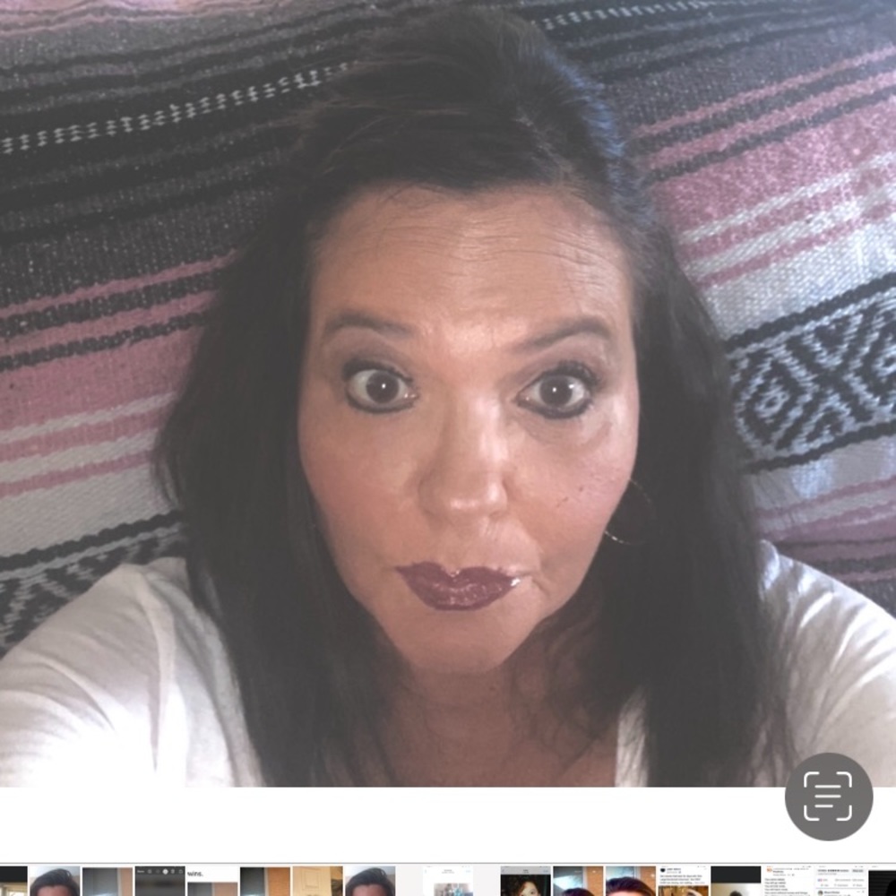Meet your Posher, Carrie